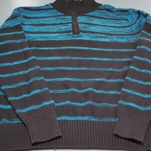 Mens Carbon pop over sweater. Size Medium, black & blue. Henley